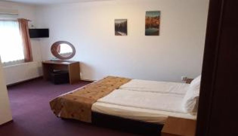 Apartment - MOTEL POPAS TALMACIU