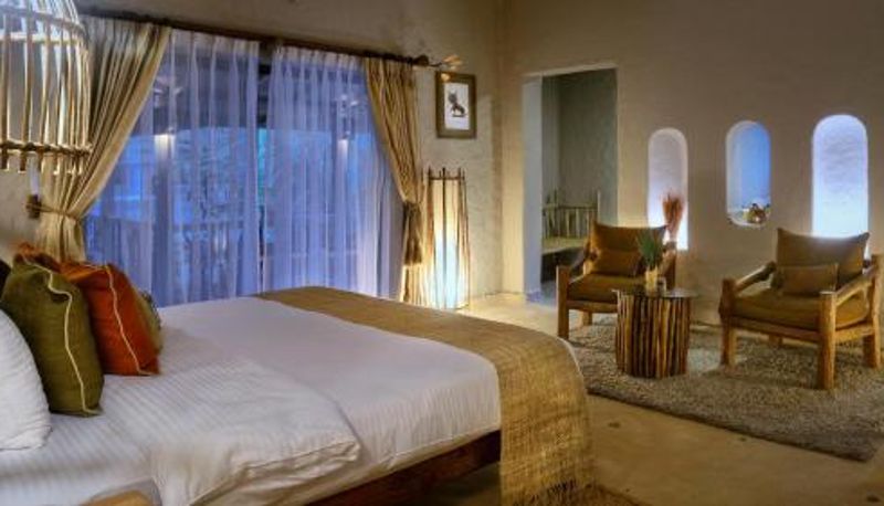 Suite - Barahi Jungle Lodge