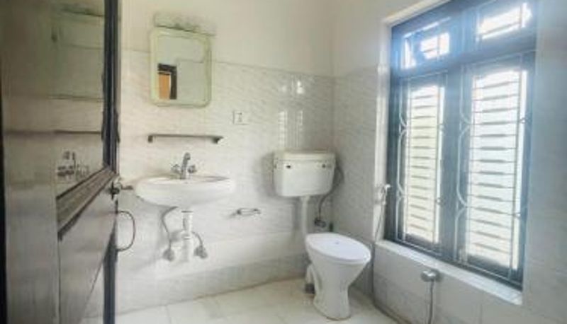 Badezimmer - Hotel Peace Ganga Inn