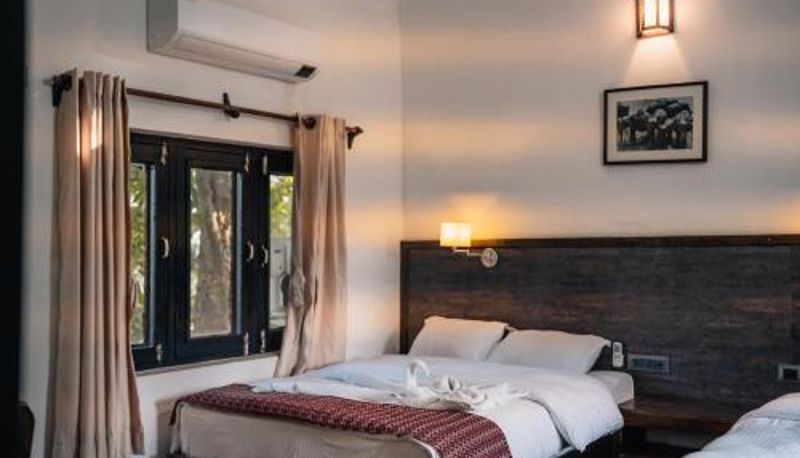 Camera - Bardia Forest Resort