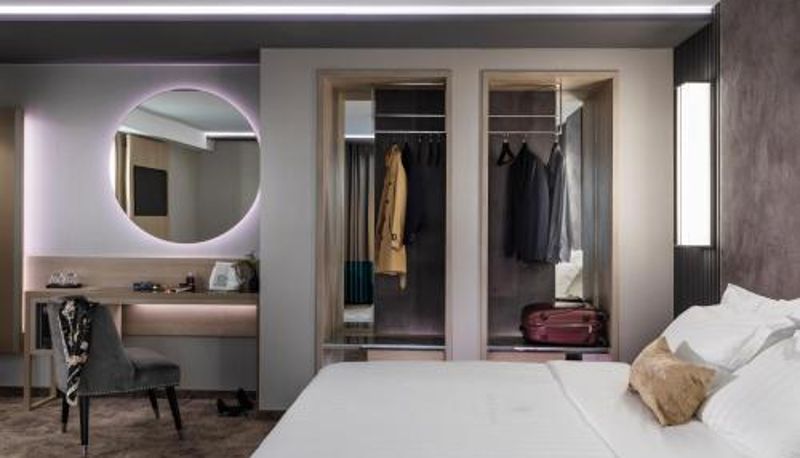 Üç kişilik oda - -- ESTE PARK HOTEL -- part of Urban Chic Luxury Design Hotels - Parking & Compliments - next to Shopping & Dining Mall Plovdiv