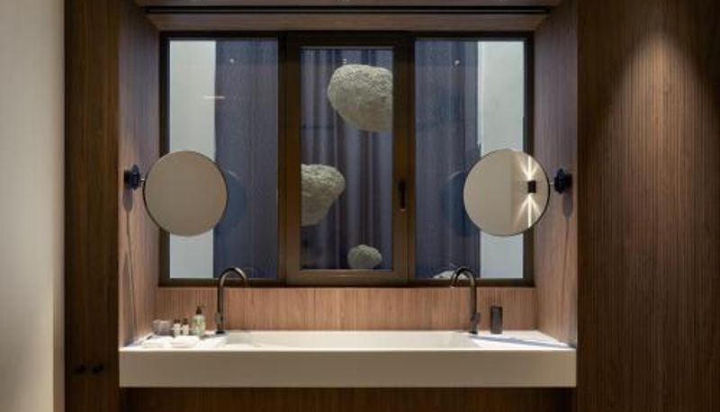 Suite - Athens Woo Suites