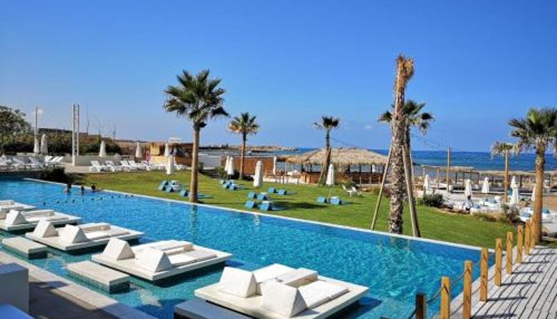 Piscina - La Siesta Hotel & Beach Resort