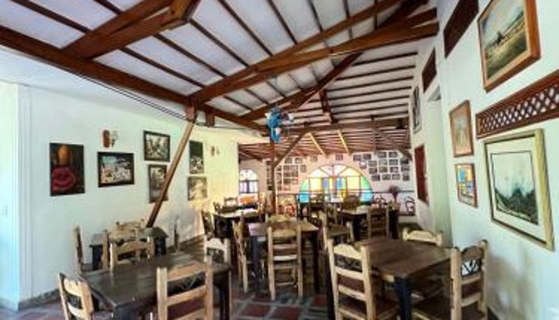 Salle de petit-déjeuner dans le restaurant - Hotel Pueblito Cafetero