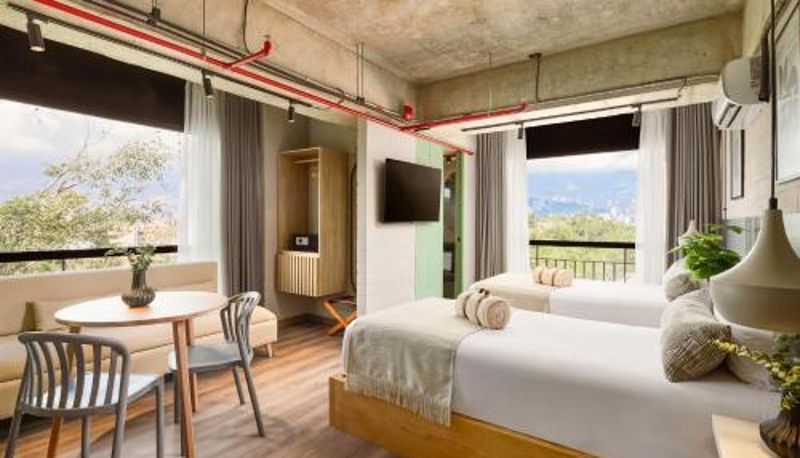 Zimmer - Urbit Social Lofts