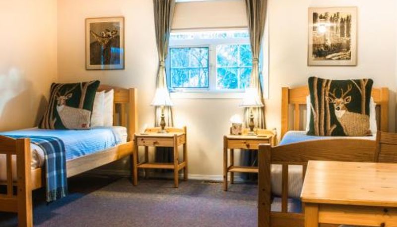 Zimmer - Courthouse Inn Revelstoke