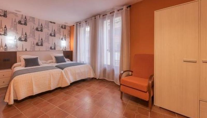 Camera - Hostal EL GRIEL NO DISPONEMOS DE RECEPCIÓN FÍSICA