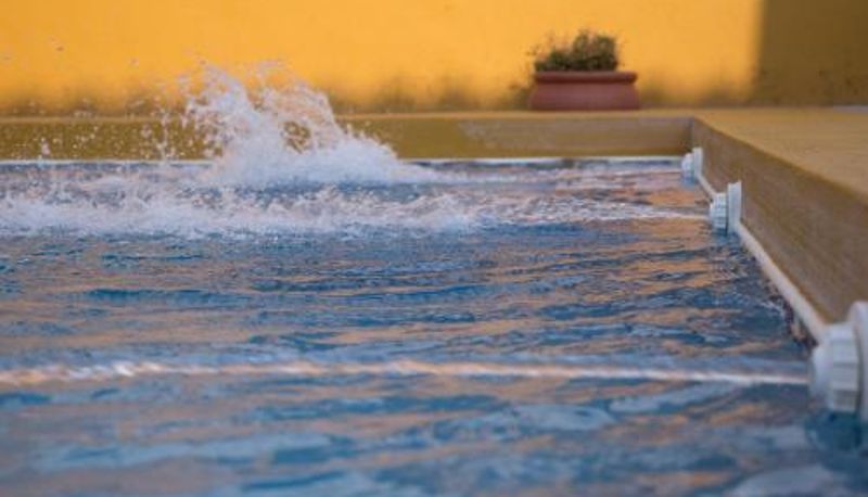 Piscina - Casa Rural Dehesa de Solana
