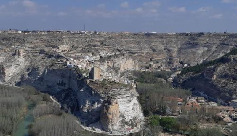 Informacje - Casas Rurales Maribel - Complejo Moradas del Cerro 2 - Suites con Jacuzzi en Alcalá del Júcar