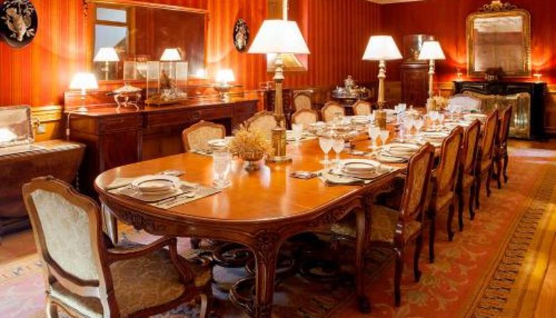 Salle de petit-déjeuner dans le restaurant - Pazo de Brandeso & Country Club