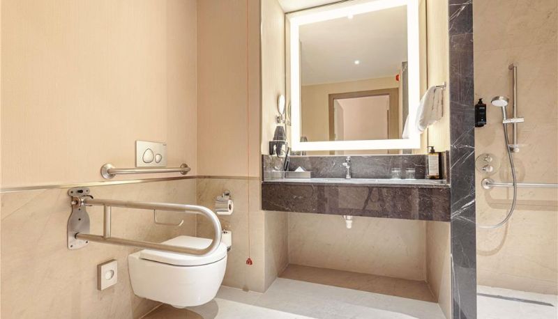 Camera - Tbilisi Philharmonic by Mercure Hotel