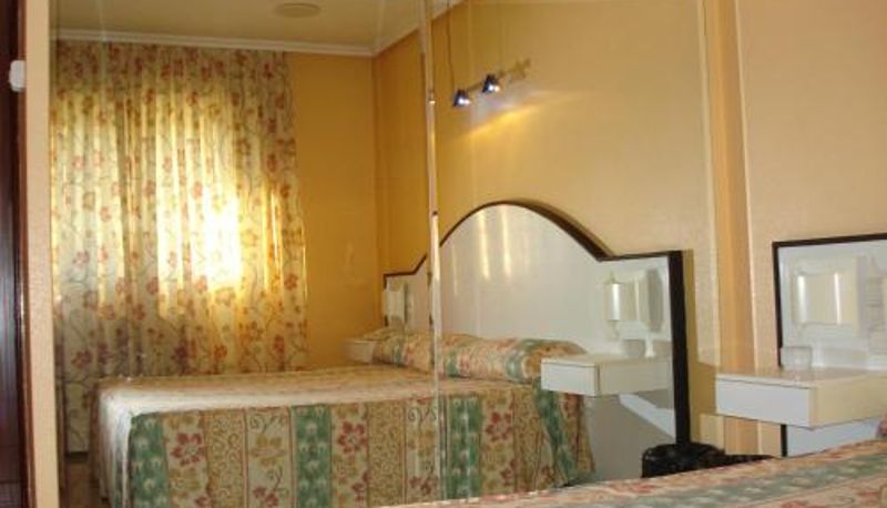 Kamer - Motel Cancun Barbadas-Ourense