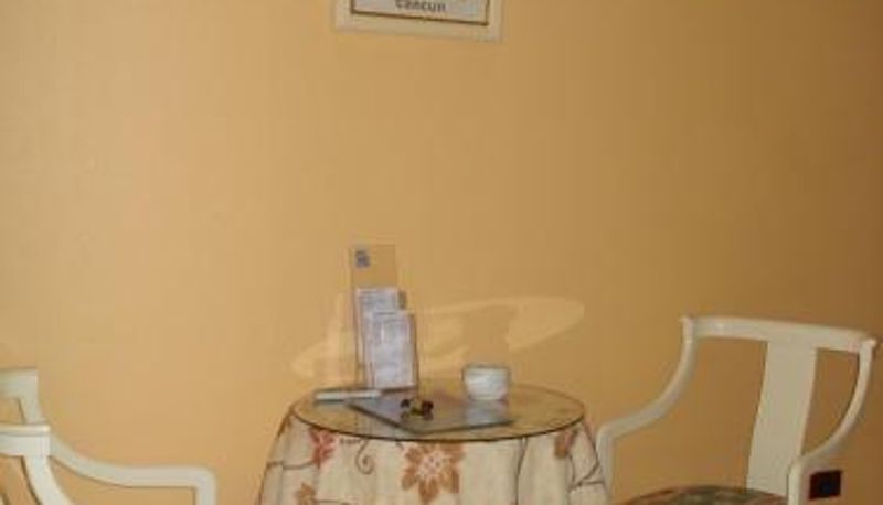 Info - Motel Cancun Barbadas-Ourense