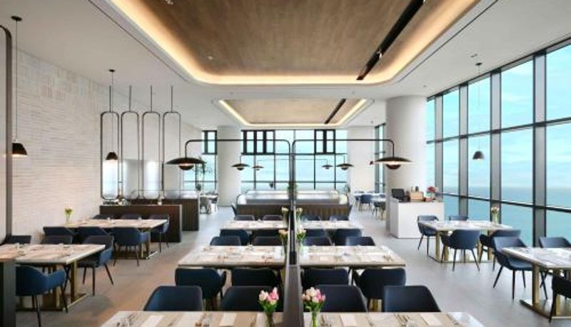 Sala śniadaniowa w restauracji - MATIE Osiria