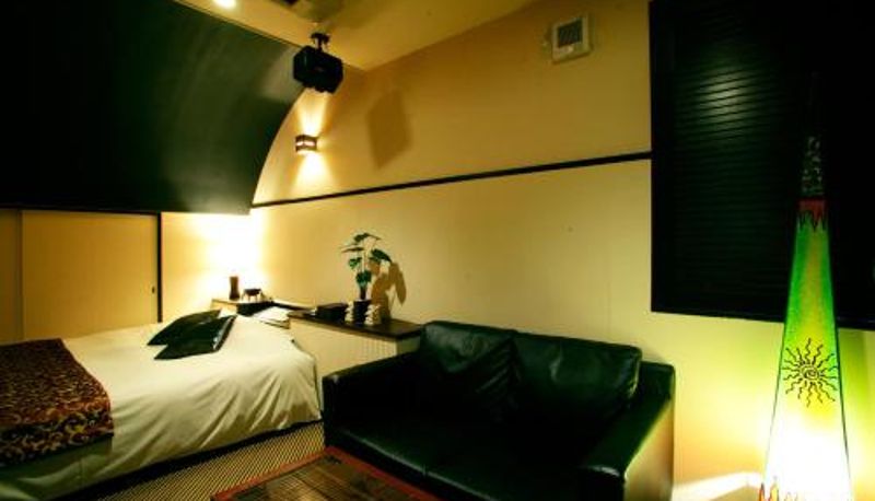Informacje - HOTEL CHECK INN BALI adult only
