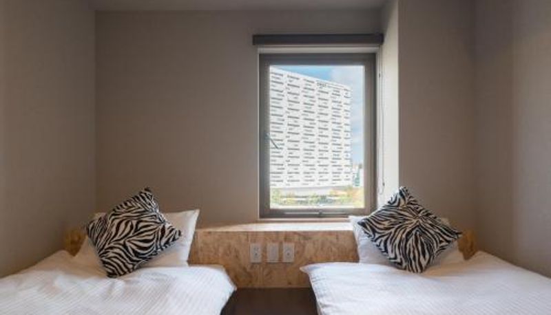 Info - 3U NAMBA MINAMI - Doyanen Hotels