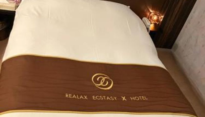 Info - X Hotel - Adult Only-