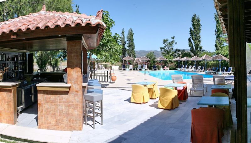 Piscina - Aegeon Hotel