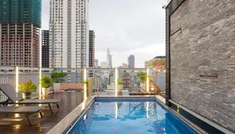 Basen - CityHouse NEST LightHouse Saigon