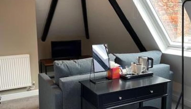 Standard room - The Lowther Hotel