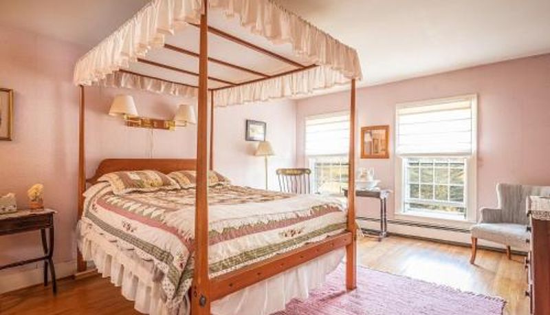 Oda - Franklyn Farm Inn