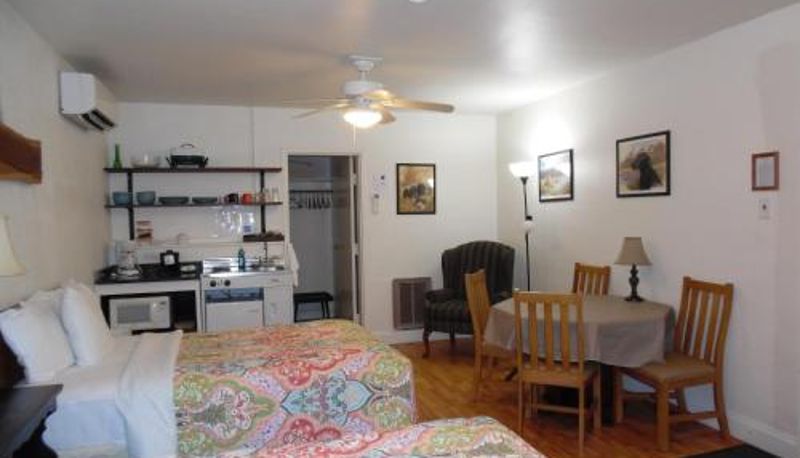 Camera - Wachapreague Inn - Motel Rooms