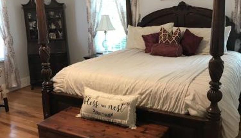 Suite - The Virginia Cliffe Inn