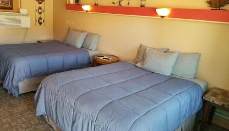 Zimmer - Two Rivers Inn