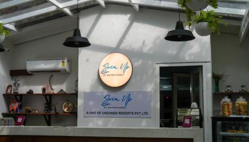 Información - Vagator Swimup - Suites with private pool