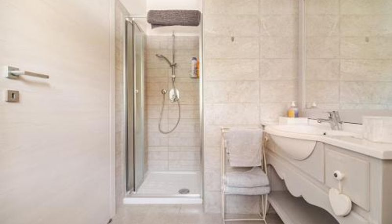 Banyo - B&B La Casa di Pamela - 5 min Lago Varese