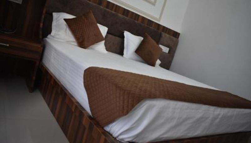 Vue - Chopta House Hotel and Restaurant