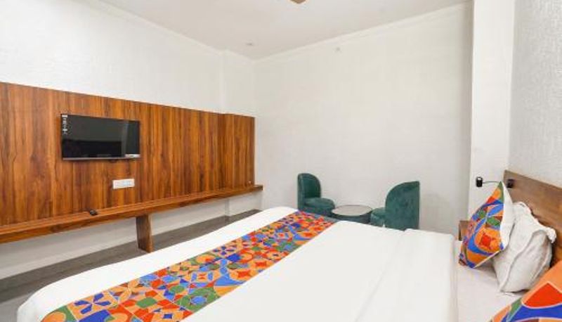 Info - Montreal by Madhuban Inn