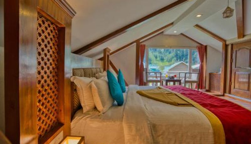 Camera - Golden Meadows Hotels & Resorts