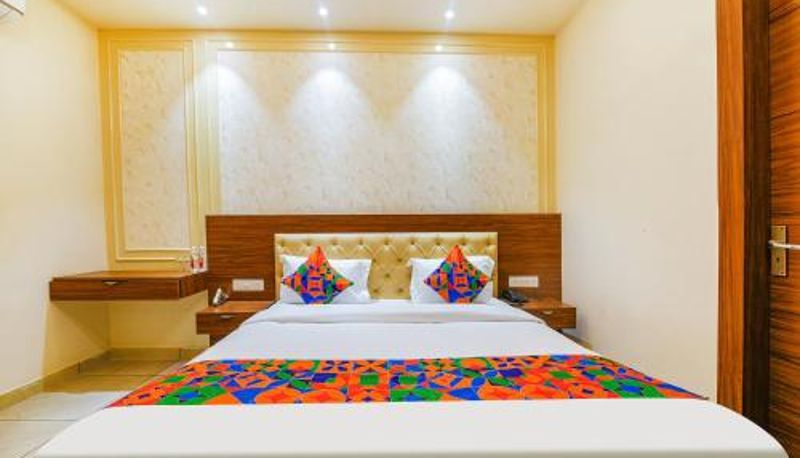 Info - FabHotel K9 Royal