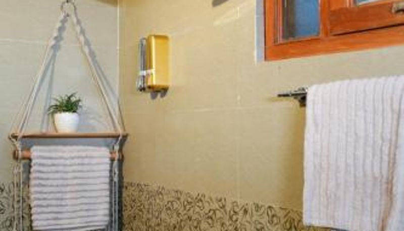 Banyo - Nirvana Homes Rarta