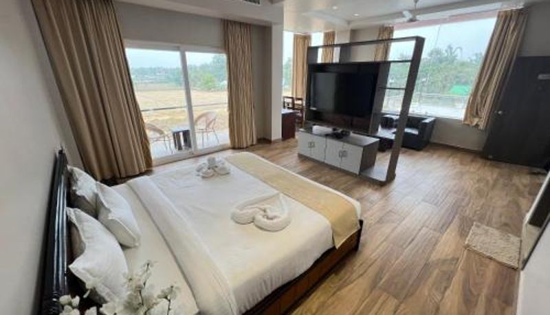 Suite - Kaziranga Finn's Weaver Resort