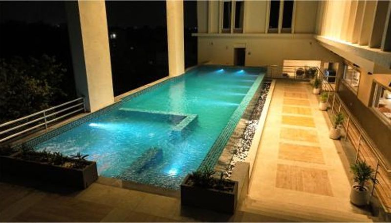 Piscina - The Grand Sona