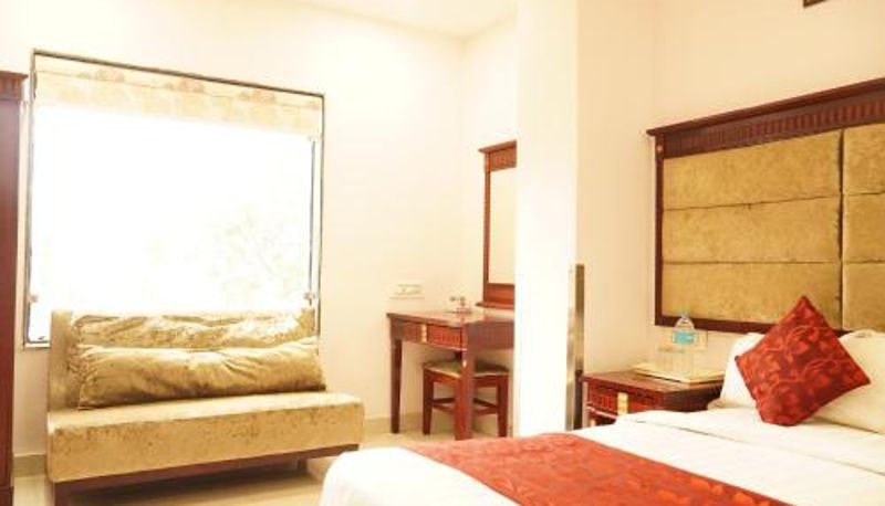Bilgi - Bhopal Hotel Eleven Heights