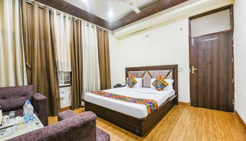 Info - Chandigarh FabHotel Royal Inn - Sector 22D