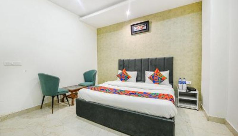 Info - FabHotel Kavya Inn - Nr The Mall of Faridabad