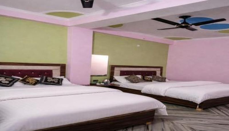 Camera - Barkot-Yamunotri Hotel MountMemory