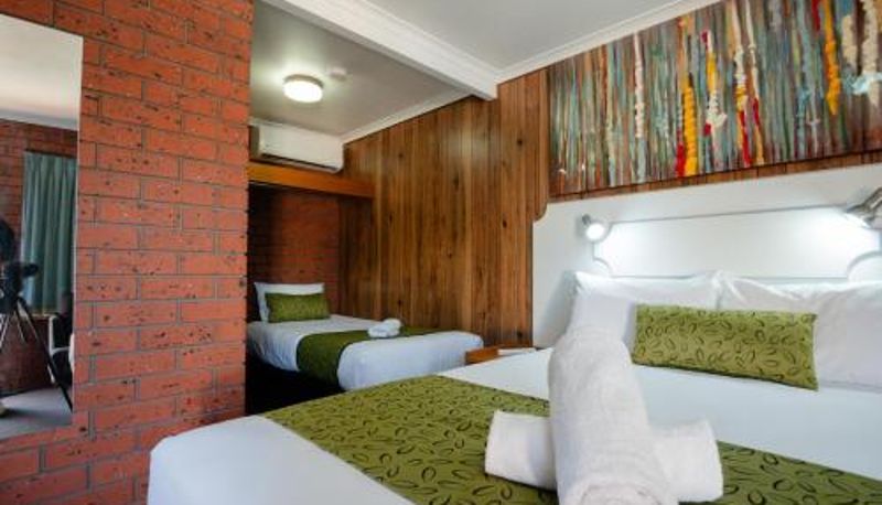 Info - Pastoral Hotel Motel Echuca CBD