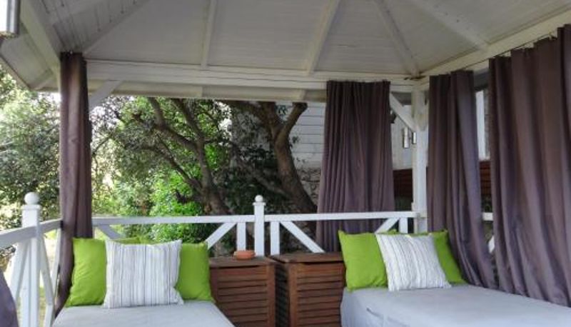 Info - La LUNA - VILLA D'ARCHITECTE B&B VUE MER ET JACUZZI