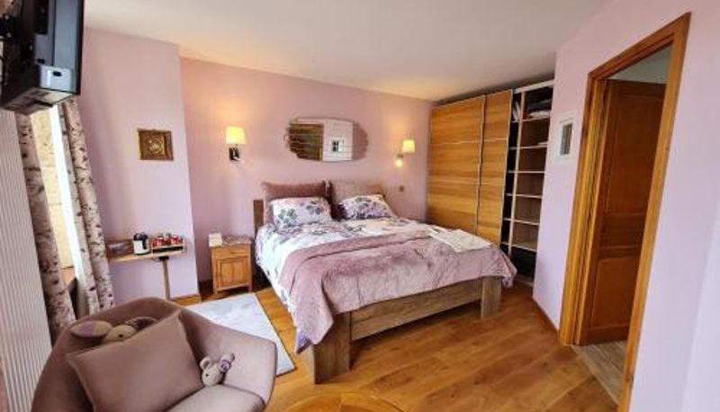 Standart oda - Chambre confortable avec salle d'eau privative