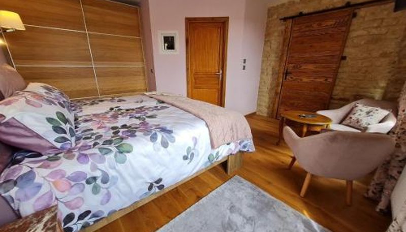 Standart oda - Chambre confortable avec salle d'eau privative