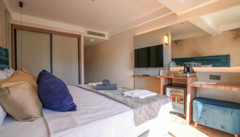 Camera - Ada Port Hotel Adults Only