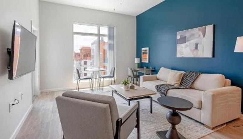 Apartment - Landing Spectacular 1BD Yoga Studio Gym