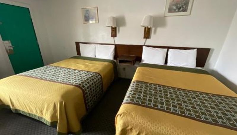 Family room - Kansan Motel