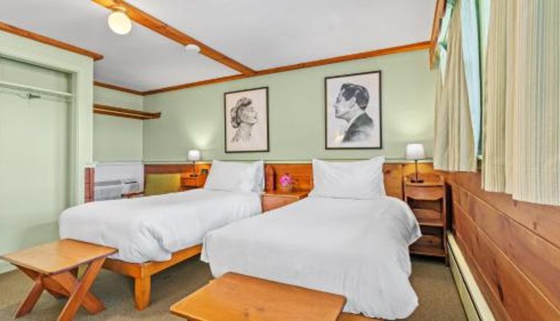 Oda - Mid-Town Motel