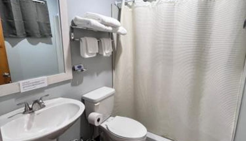 Banyo - Midway Motel